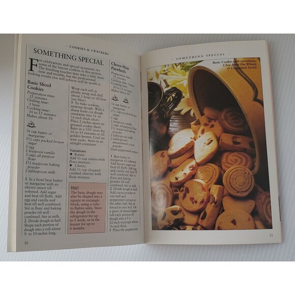 Irresistible Cookies & Crackers Hawthorn Series Vintage Cookbook Recipes 1992 - Picture 5 of 9